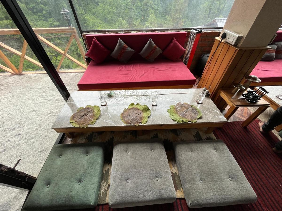 Thepahadians Food & Stay Jibhi Exterior foto