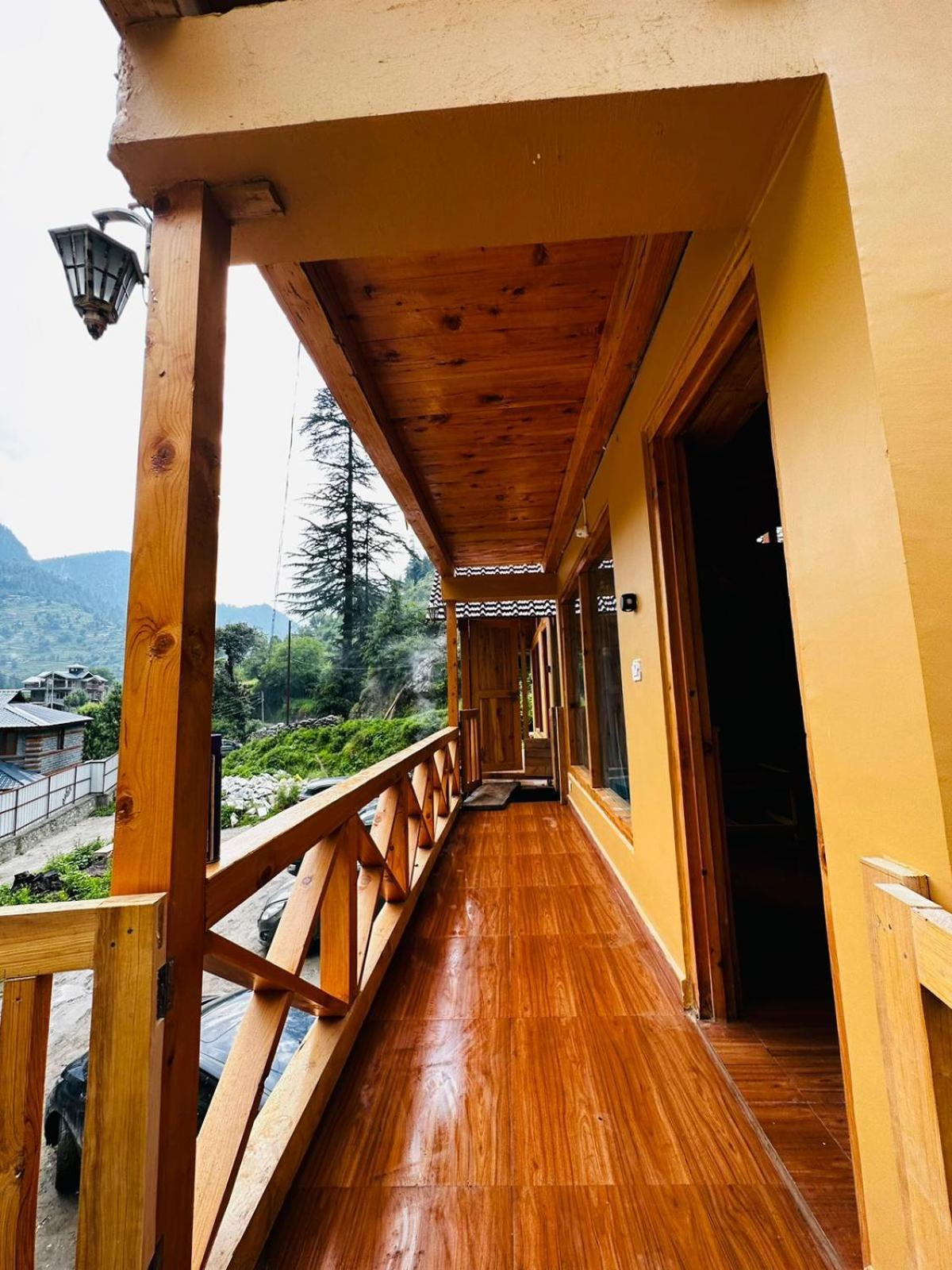 Thepahadians Food & Stay Jibhi Exterior foto